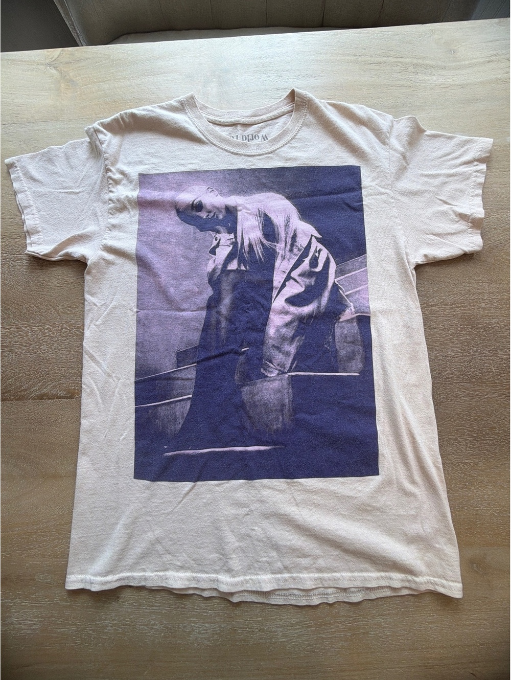 Ariana Grande Sweetener World Tour 2019 Concert T-Shirt Beige Purple Size M
